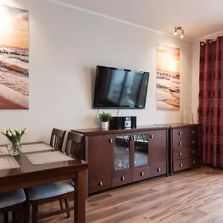 아파트 Vacationclub - Platan 6d Apartament 7